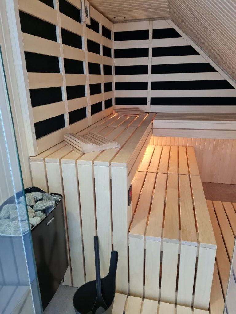 Finska hibridna savna Classic Savne Štrus 9