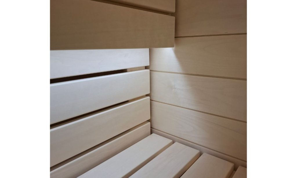 Linijska ambientalna osvetlitev - Savne Štrus 21