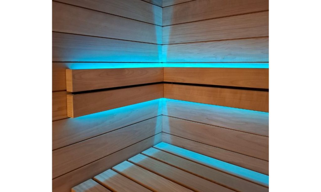 Linijska ambientalna osvetlitev - Savne Štrus 3