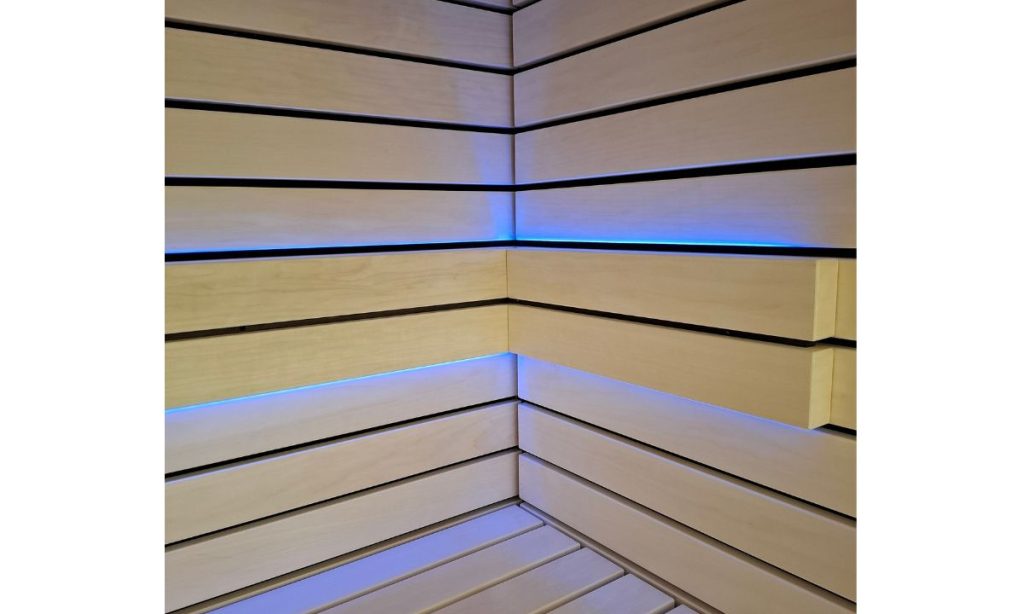 Linijska ambientalna osvetlitev - Savne Štrus 5